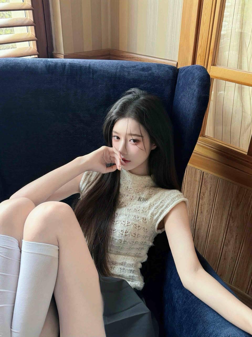 茶馆里的平行宇宙，喧嚣中的奇妙神游